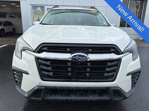 Used 2023 Subaru Ascent Limited w/ Technology Package image 2