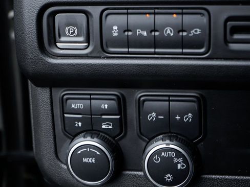 Used 2021 Chevrolet Tahoe LT image 22