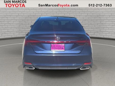 Used 2019 Toyota Avalon Limited image 6