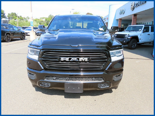Used 2023 RAM 1500 Laramie AWD/4WD image 3
