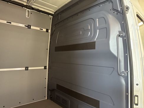 Used 2025 Mercedes-Benz Sprinter 3500 image 20