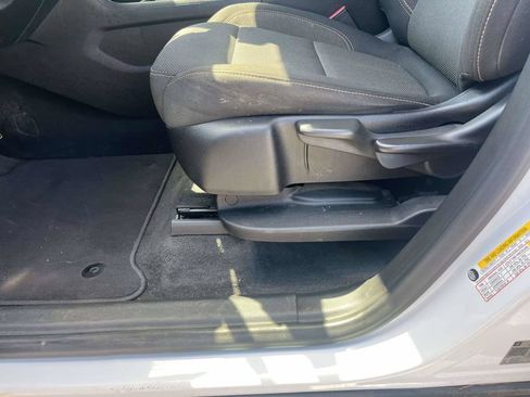 Used 2020 Chevrolet Traverse LS FWD image 17
