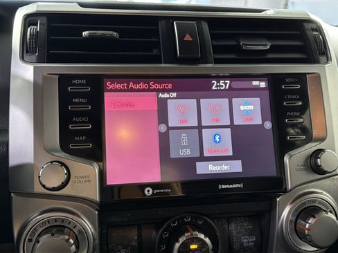 Used 2022 Toyota 4Runner SR5 AWD/4WD image 34