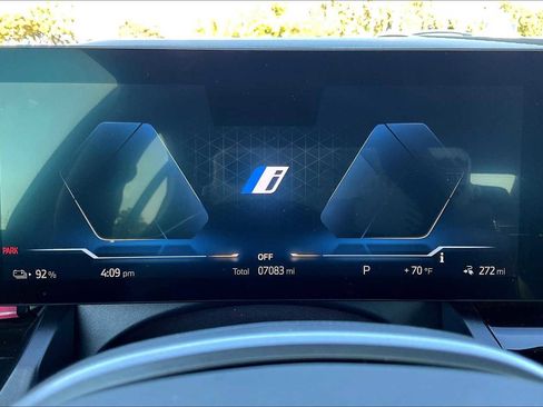 Used 2024 BMW i5 eDrive40i w/ Premium Package image 23