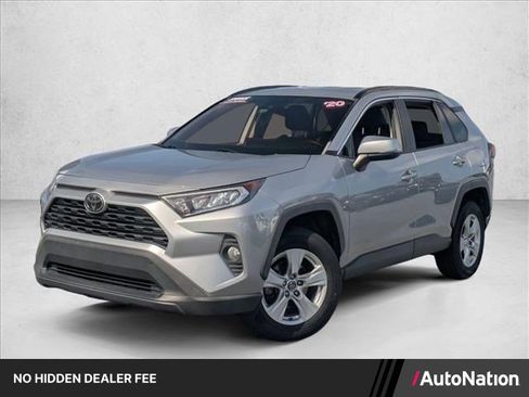 Used 2020 Toyota RAV4 XLE FWD image 1