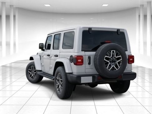 New 2026 Jeep Wrangler Unlimited Sahara AWD/4WD image 3