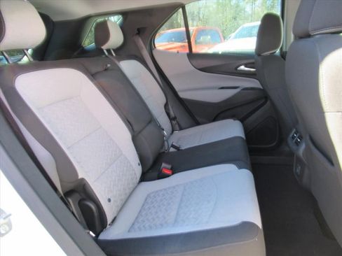 Used 2024 Chevrolet Equinox LS w/ Driver Confidence II Package image 27