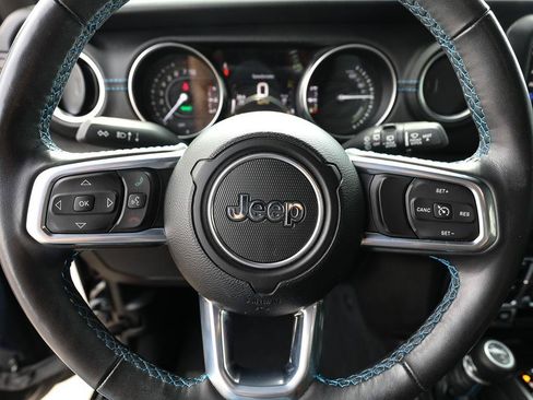 Used 2023 Jeep Wrangler Unlimited Rubicon 4xe w/ Cold Weather Group AWD/4WD image 16