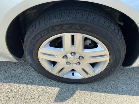 Used 2014 Chevrolet Impala LT image 32
