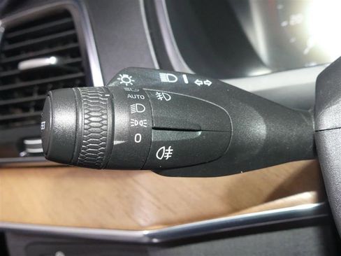 Used 2017 Volvo XC90 T6 Inscription w/ Vision Package image 35