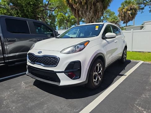 Certified 2022 Kia Sportage LX FWD image 5