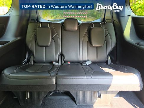Used 2026 Chrysler Pacifica Select FWD image 21