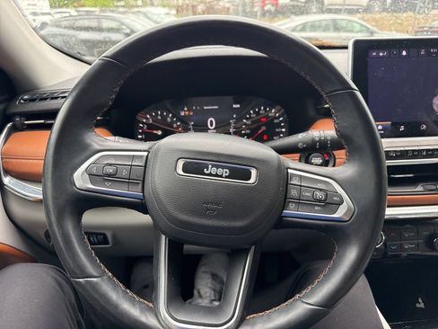 Used 2022 Jeep Compass Limited AWD/4WD image 19
