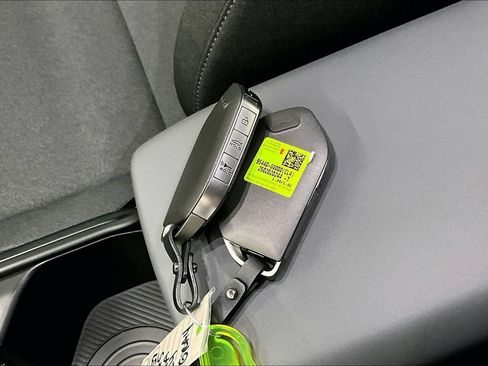 Used 2025 Kia K4 FWD image 33