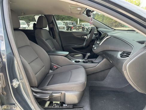 Used 2019 Chevrolet Malibu LS image 10