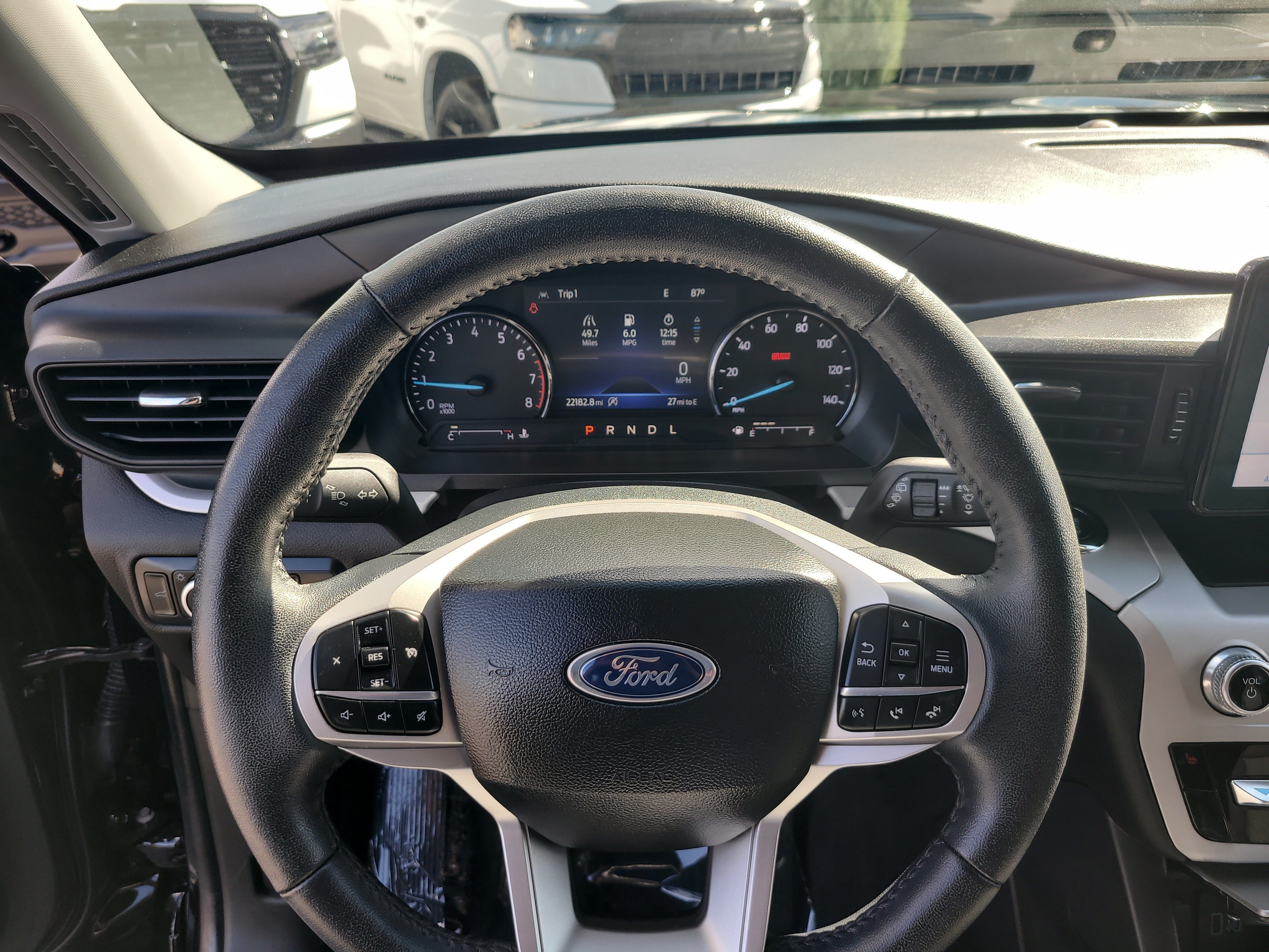 Used 2023 Ford Explorer XLT RWD image 28