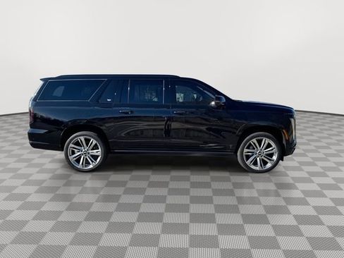 Certified 2025 Cadillac Escalade ESV Sport Platinum w/ LPO, Floor Liner Package AWD/4WD image 11