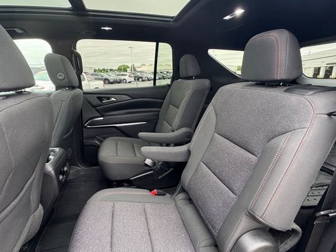Used 2024 Chevrolet Traverse Z71 w/ LPO, Floor Liner Package AWD/4WD image 15
