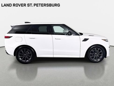 Used 2024 Land Rover Range Rover Sport Dynamic SE AWD/4WD image 4