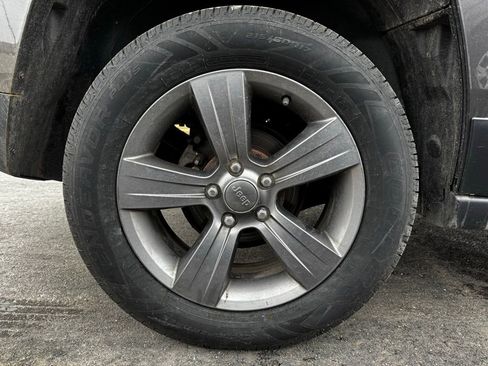 Used 2015 Jeep Patriot High Altitude image 36