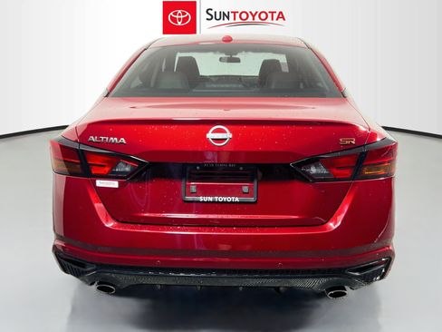 Used 2024 Nissan Altima 2.5 SR FWD image 5