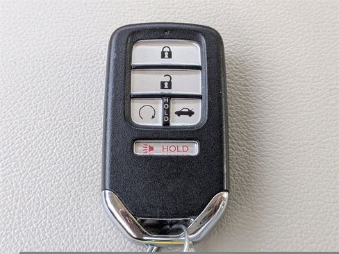 Used 2020 Honda Accord Touring image 41