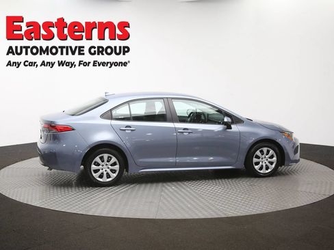 Used 2025 Toyota Corolla LE FWD image 40
