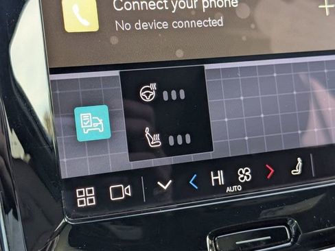 Certified 2025 Volvo V60 B5 Cross Country Plus image 29