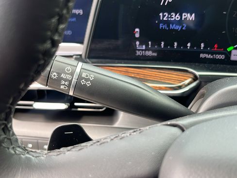 New 2024 Cadillac Escalade Premium Luxury image 40