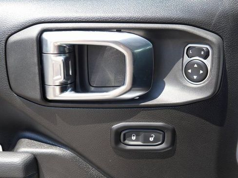 New 2025 Jeep Gladiator Rubicon w/ Safety Group image 15