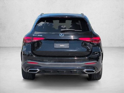 Used 2024 Mercedes-Benz GLC 300 image 7