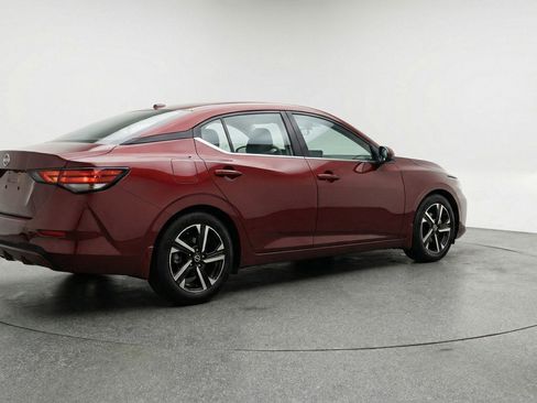 Used 2025 Nissan Sentra SV image 9