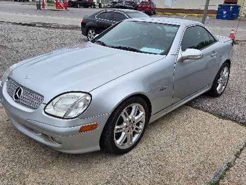 Used 2004 Mercedes-Benz SLK 320 image 7