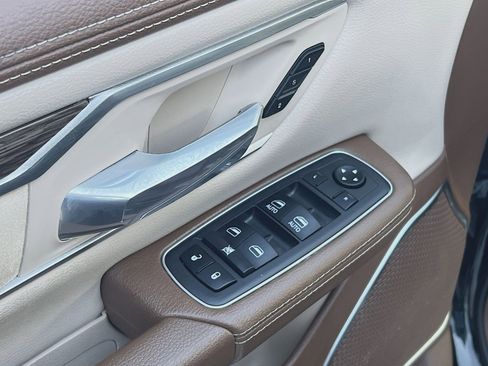 Used 2019 RAM 1500 Laramie image 15