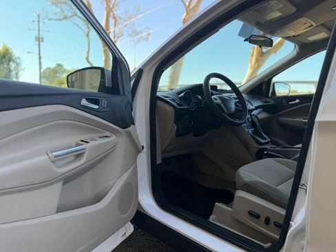 Used 2014 Ford Escape SE FWD image 7