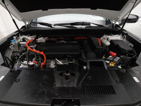 Certified 2025 Honda CR-V Sport-L image 3