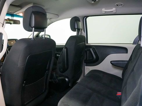 Used 2017 Dodge Grand Caravan SE w/ Power Window Group FWD image 14