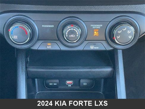 Certified 2024 Kia Forte LXS w/ LXS Technology Package image 20