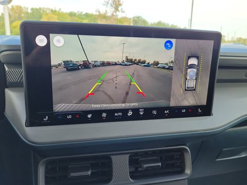 New 2025 Ford Maverick Lariat w/ Black Appearance Package image 27