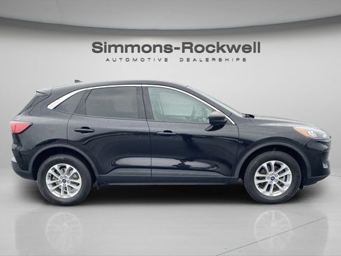 Used 2022 Ford Escape SE w/ Convenience Package image 4