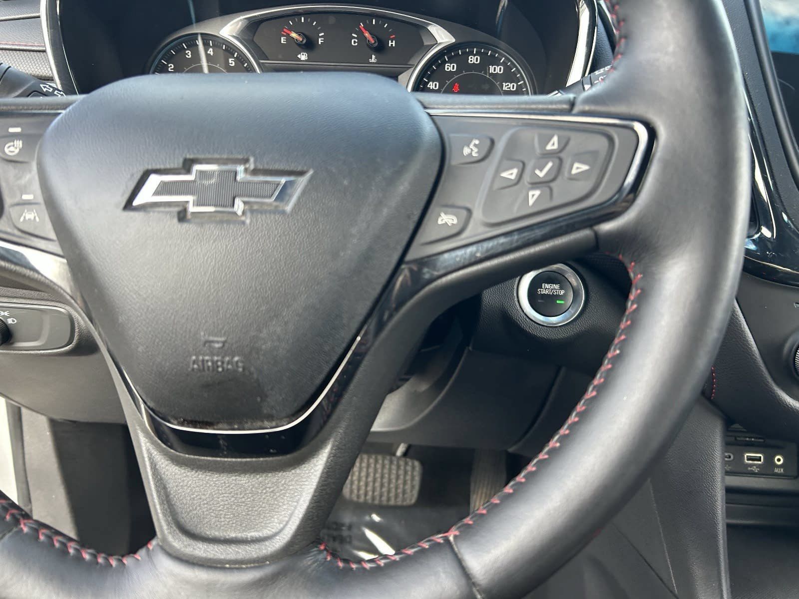 Used 2022 Chevrolet Equinox RS w/ RS Leather Package FWD image 28