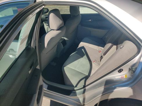 Used 2014 Toyota Camry LE FWD image 13