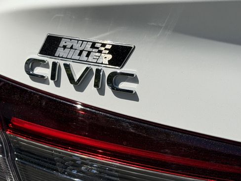 Used 2025 Honda Civic Sport image 26
