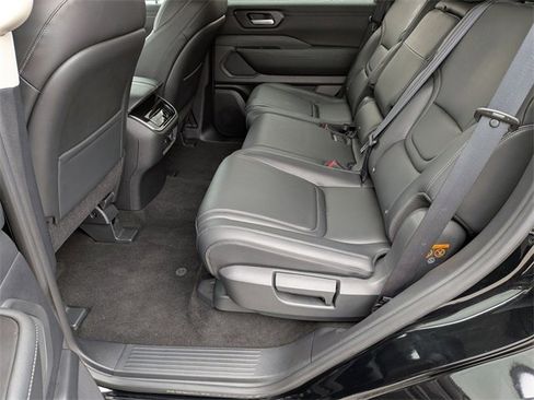 New 2025 Nissan Armada SV image 25