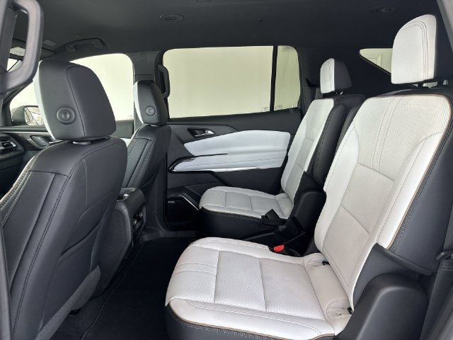 Certified 2024 Chevrolet Traverse RS FWD image 20