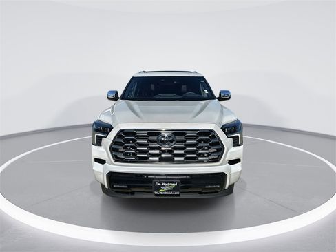 Used 2025 Toyota Sequoia 4WD image 3