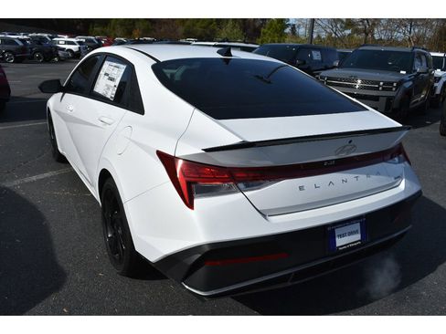New 2026 Hyundai Elantra Sport image 2