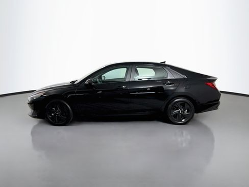 Used 2021 Hyundai Elantra SEL w/ Convenience Package FWD image 6