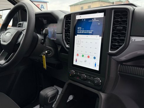 Used 2025 Ford Ranger XL w/ Trailer Tow Package image 32