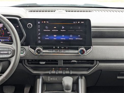 Used 2025 Chevrolet Colorado W/T image 16